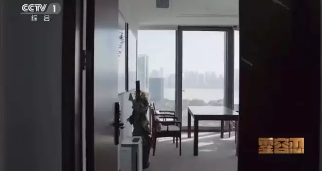 我看到了副部级官员的办公室