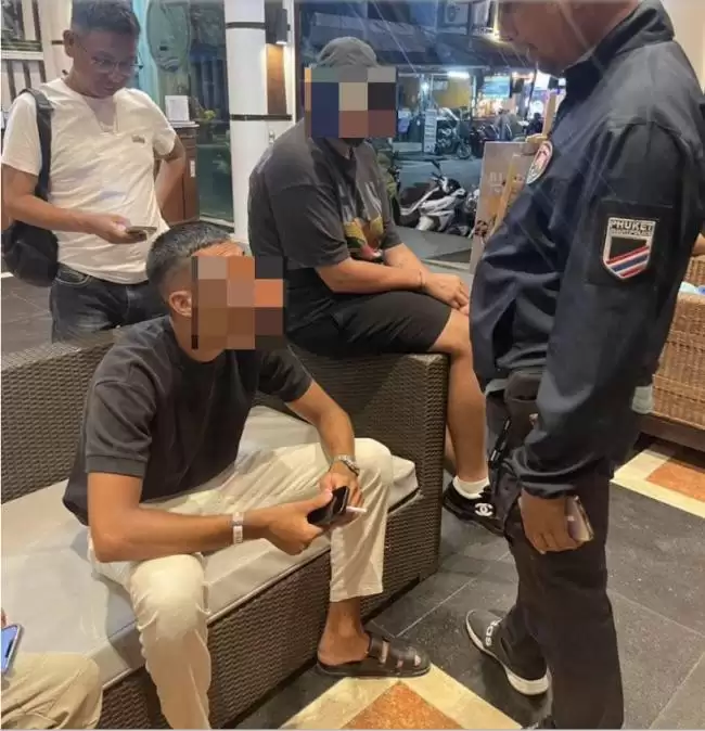 泰海滩惊现活春宫 法国情侣被捕后双手遮脸