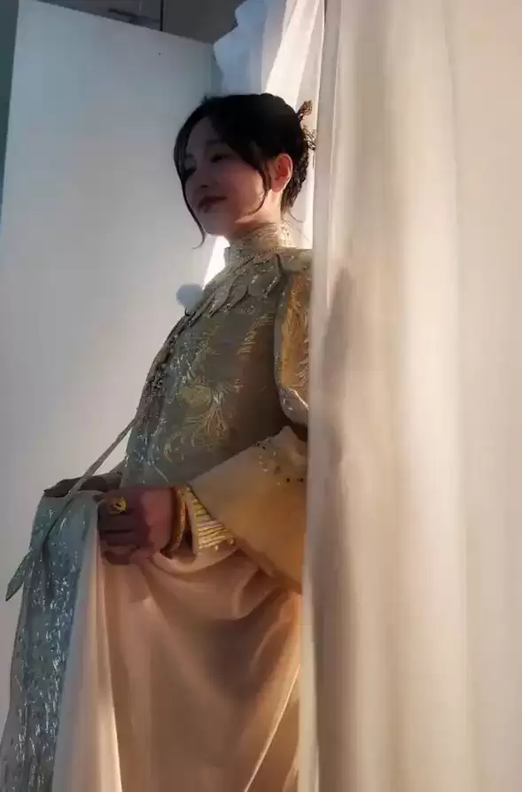 金莎晒结婚五金！老公孙丞潇曾透露自己3年前就开始攒五金了