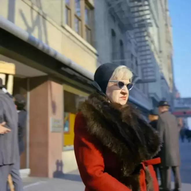 当50年保姆死后被发现是摄影天才 15万张照片震惊世界