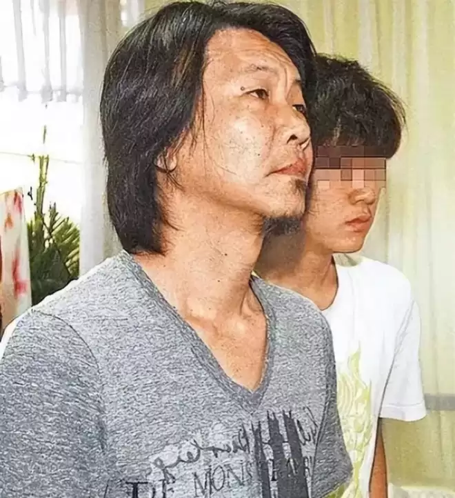 丈夫出轨8次,被闺蜜蒋勤勤背叛,43岁抑郁烧炭自尽