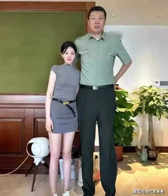王治郅现状：一婚娶司令女儿 二婚娶小13岁娇妻