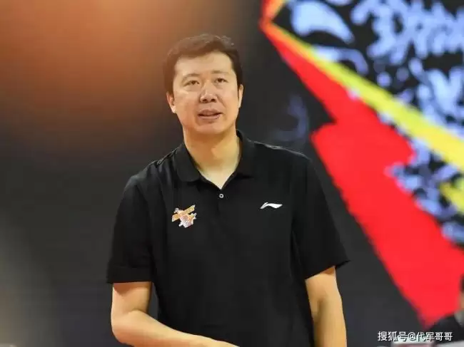 王治郅现状：一婚娶司令女儿 二婚娶小13岁娇妻