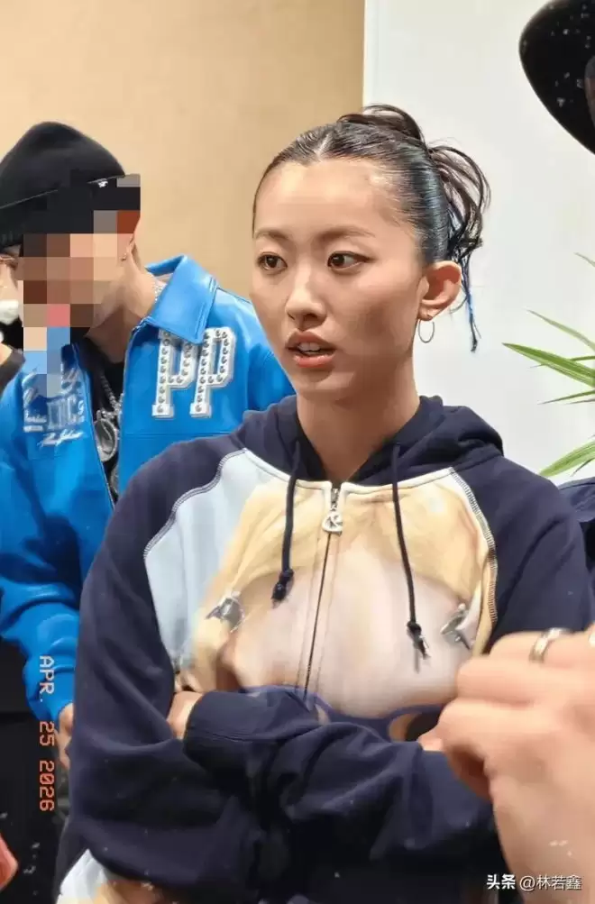 陈奕迅21岁女儿获新人奖，恋情也有了新进展