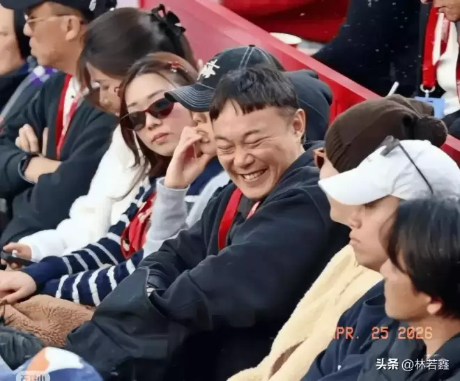 陈奕迅21岁女儿获新人奖，恋情也有了新进展