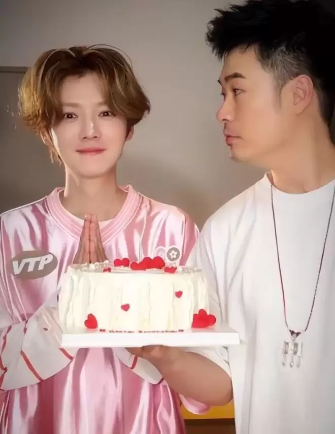 床照风波3个月后,鹿晗36岁生日关晓彤很明显了