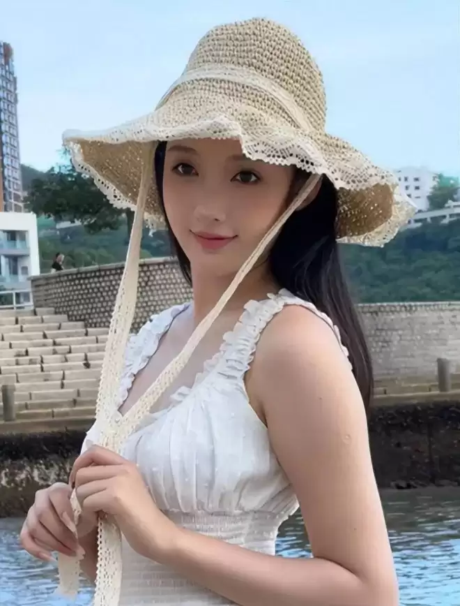 她凭一己之力，把吴某凡送进监狱，没想到如今也栽了