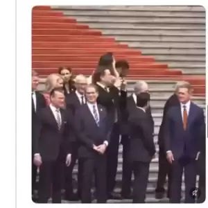 马斯克回复“360度转圈拍摄人民大会堂”视频
