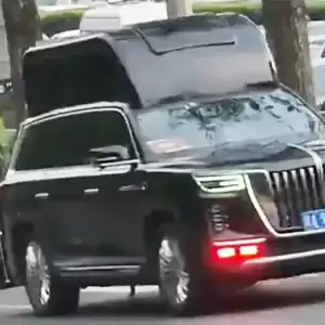 特朗普访华惊现巨大车顶的红旗SUV