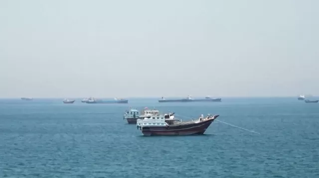 快讯：伊朗宣布全面关闭霍尔木兹海峡
