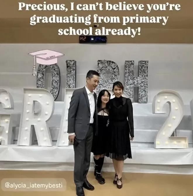 香港知名女星富豪老公罕见露面,女儿复制妈妈美貌