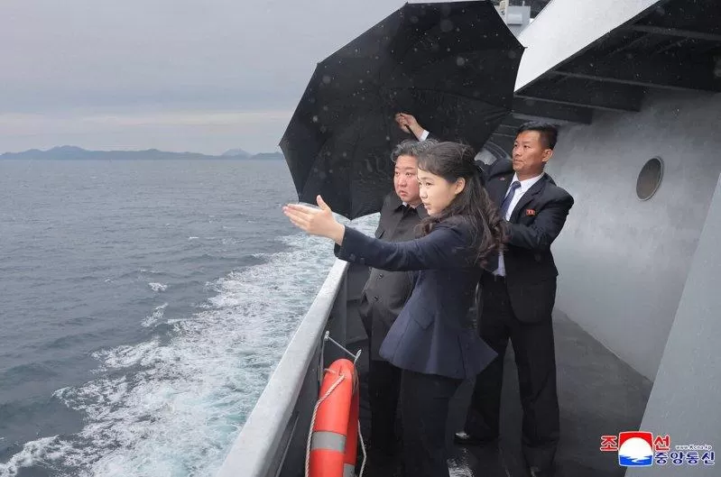 金正恩为何急捧14岁女儿金主爱到第一线？分析：不想重演血腥继承路