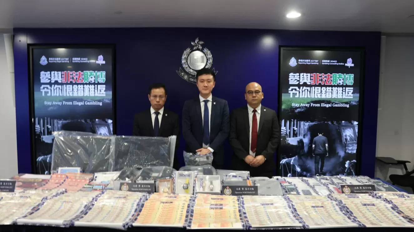 香港史上首位在日本AV业出道的香港女子被重案组拘捕，出道时曾因“恭贺新闻稿”惊动港府亲自出面辟谣！