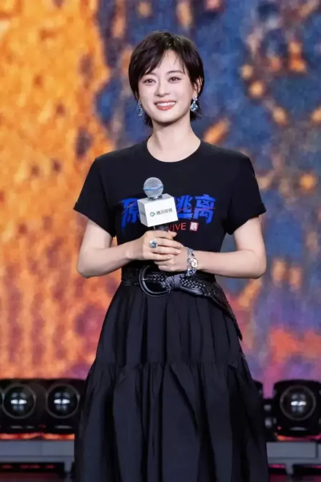 娜扎李一桐宋祖儿纷纷“抛弃”艺名，在这场年度发布会重做“自我介绍”