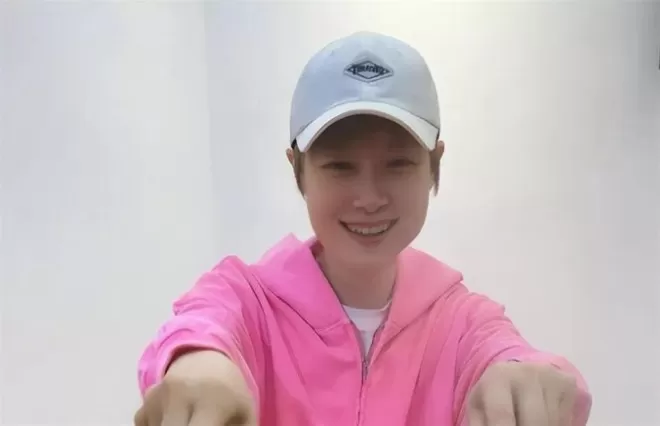 嫁法国老头真相大白后，41岁李宇春近况曝出