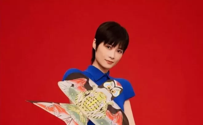 嫁法国老头真相大白后，41岁李宇春近况曝出