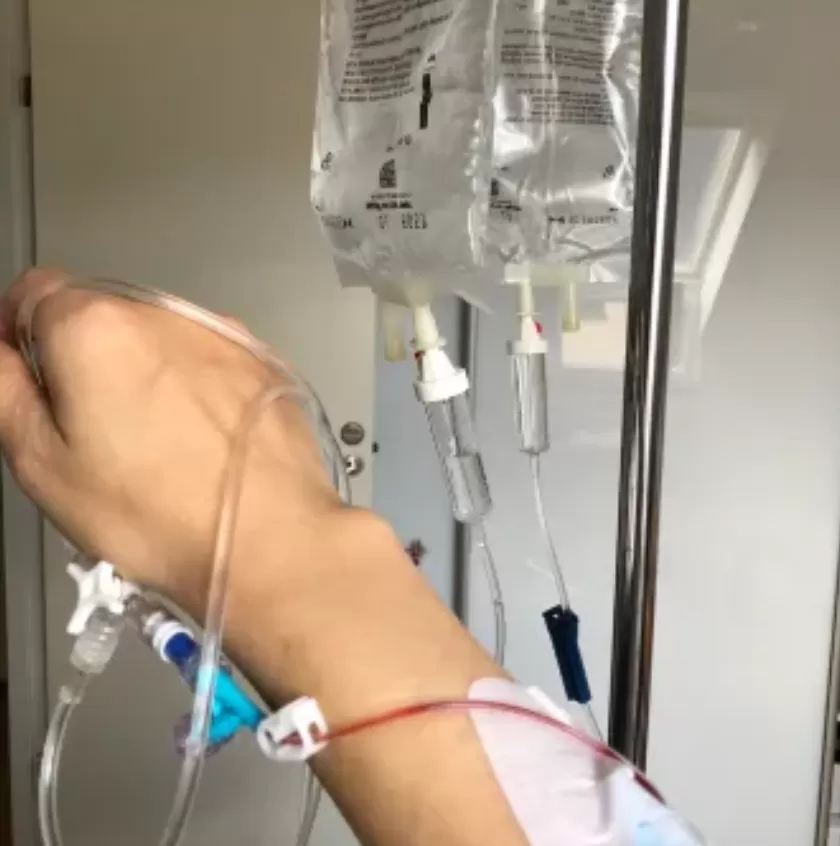 可怕! 华人男子快挂了 偷安摄像头后 发现老婆竟给他喂不明液体!
