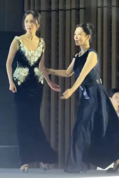 白玉兰晚宴残酷名利场：杨幂、杨紫让C位