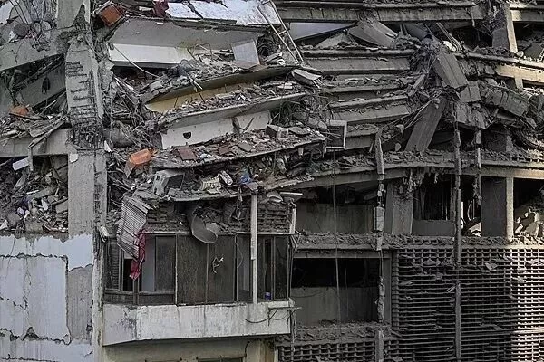 委国强震：已致920人死亡,其中7名是中国公民