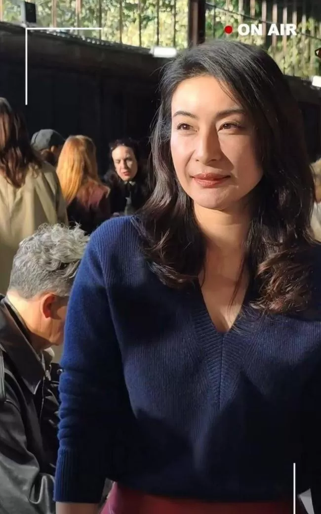 郭晶晶米兰时装周美得不敢认
