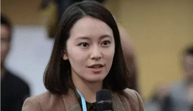 凤凰卫视美女记者嫁大30岁美军少将 如今怎样