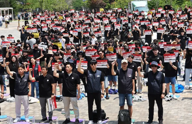绩效奖金谈不拢 科技大厂3000人集体停工