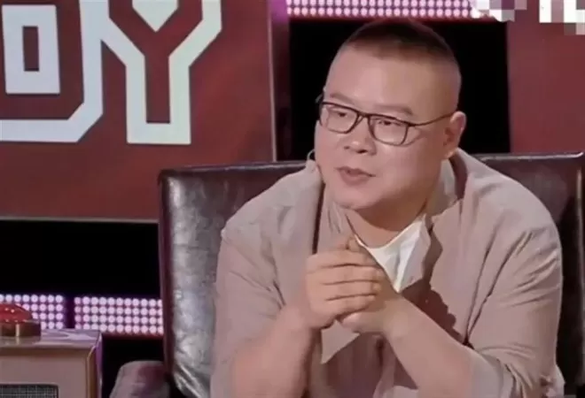 陪玩陪睡只是皮毛!继手伸进裤子后,又一女星自曝,50多都不放过