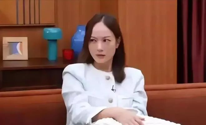 陪玩陪睡只是皮毛!继手伸进裤子后,又一女星自曝,50多都不放过