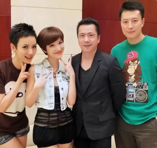刘恺威再曝单身:曾与李晓峰相恋,开始多甜蜜,结束就多潦草?