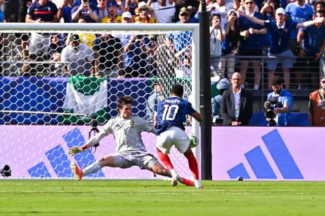 法国3-0瑞典！姆巴佩双响连刷纪录