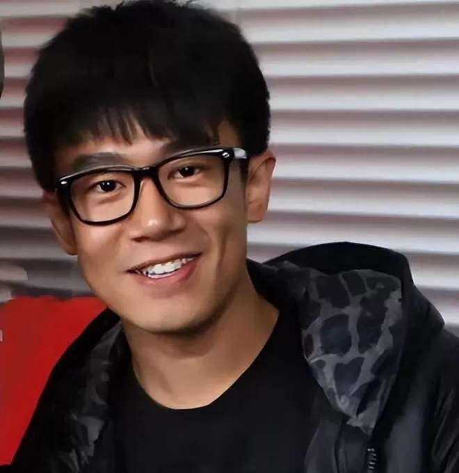 原来他就是李雪健的儿子,不靠父亲靠自己,如今名气还不小