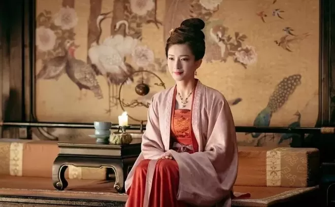 江疏影，靠“恶女”升咖不丢人