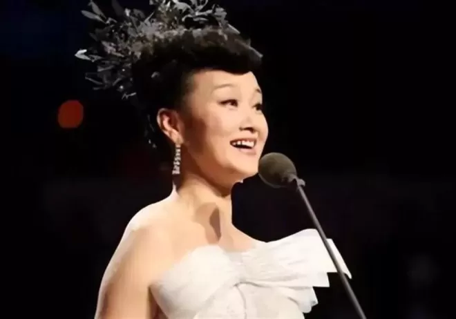 不再隐瞒！李谷一曝光宋祖英走上高位的真相