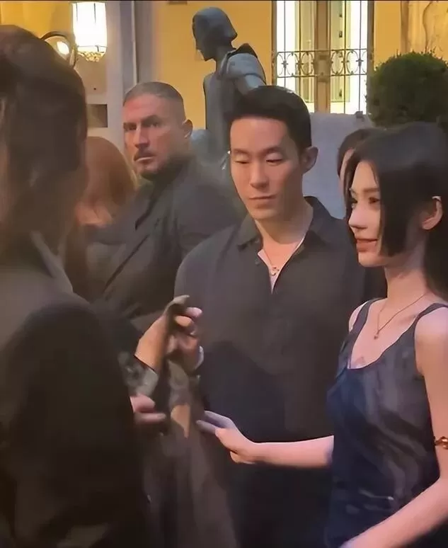 原来他就是杨紫背后的男人，身家上亿是娱乐老总