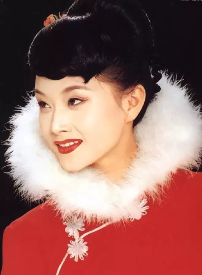 不再隐瞒！李谷一曝光宋祖英走上高位的真相