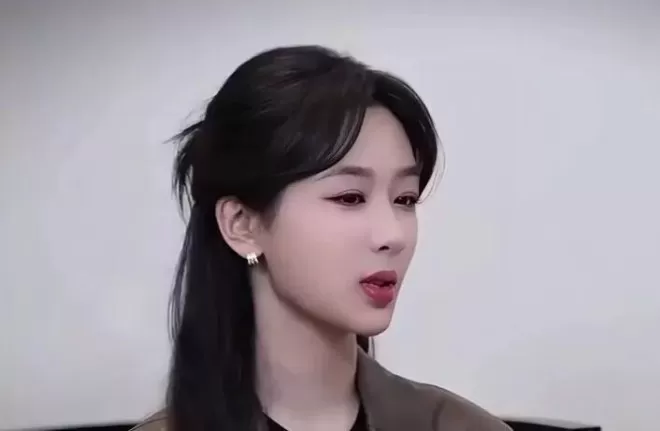 原来他就是杨紫背后的男人，身家上亿是娱乐老总
