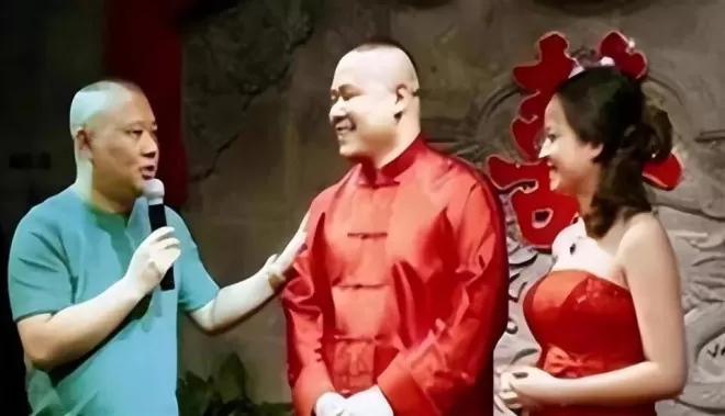 身家过亿的岳云鹏,为五个姐姐买房,为何不帮无业的弟弟