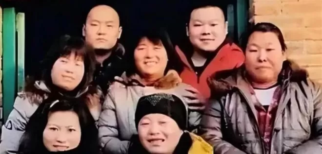 身家过亿的岳云鹏,为五个姐姐买房,为何不帮无业的弟弟
