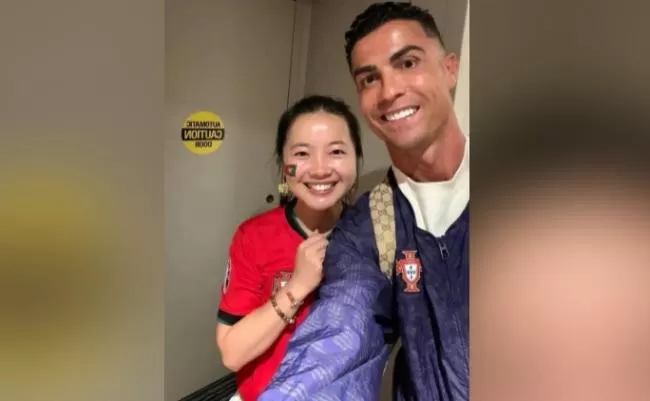 中国女球迷在电梯巧遇C罗 抱了3次还“掐一把”