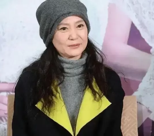66岁演员刘雪华：感谢继子继女，圆了我被刘德凯毁掉的“母亲梦”