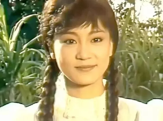 66岁演员刘雪华：感谢继子继女，圆了我被刘德凯毁掉的“母亲梦”
