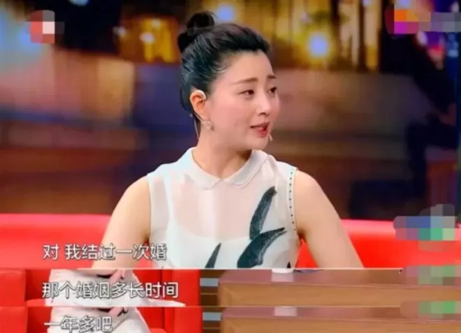 46岁殷桃上花少,前夫入狱10年,她闪离躲劫如今身家10亿