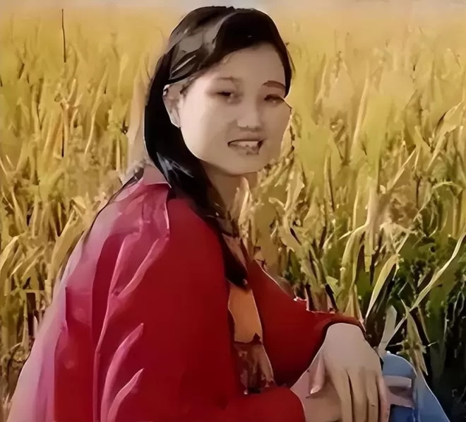 宋祖英与丈夫约定结婚不生育,39岁却生下儿子,今59岁身材如少女