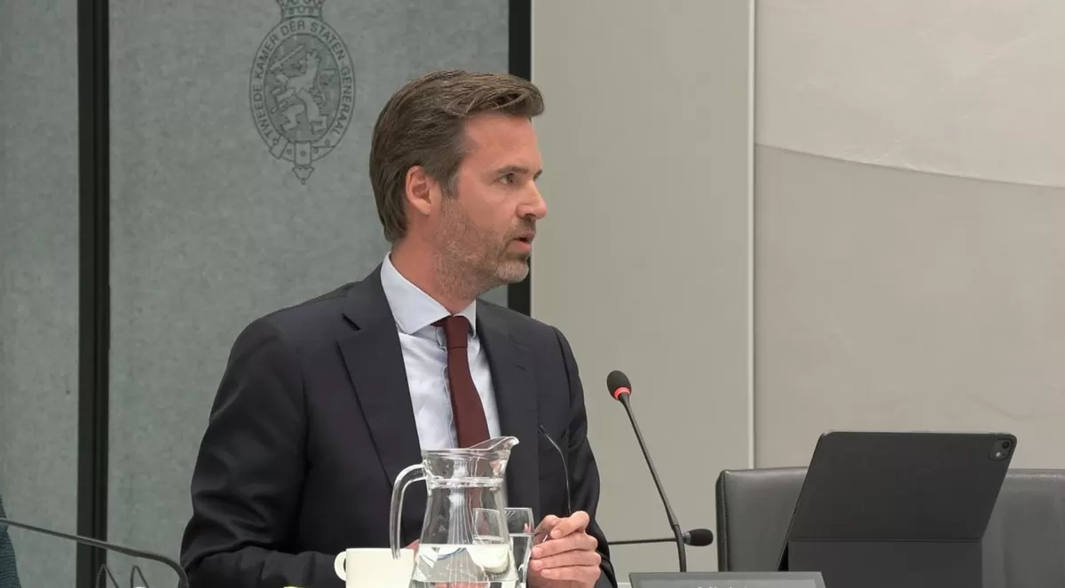 中国制裁名单上的荷兰大臣，与中方接触后，提出做“彻底了断”
