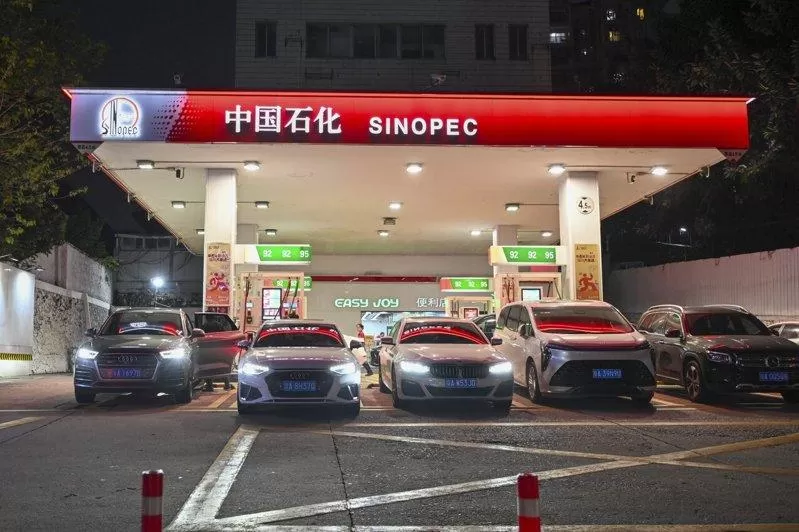 路透：中国取消7月成品油出口限制