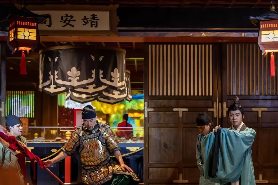 人均30元的“穷鬼版迪士尼”，截胡迪士尼的生意