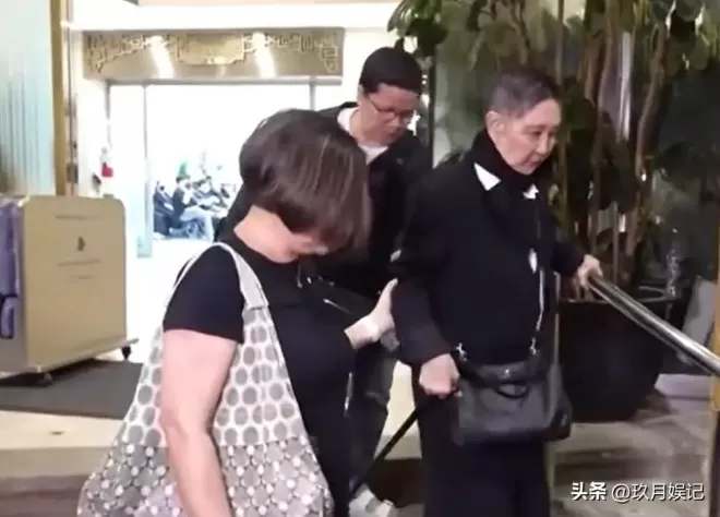 36年丁克一场空，施南生突传病重 76岁徐克曾被曝和小30岁助理产子