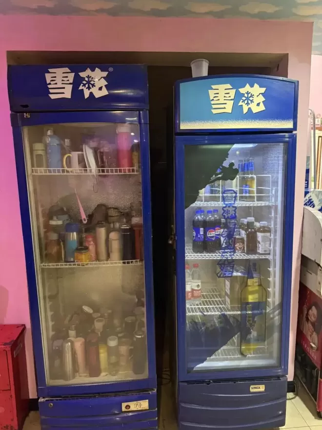 廉价舞厅里，老年人的爱与欲