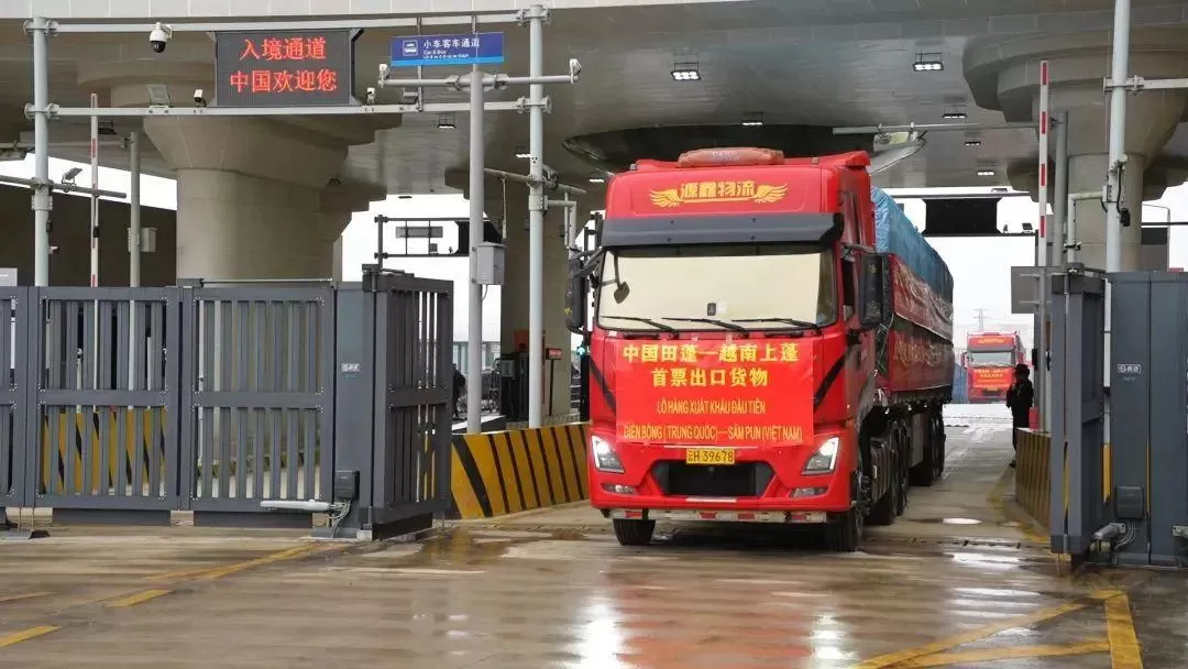 越南反超中国，却没发现危险正在逼近，举国沉浸在大干快上当中