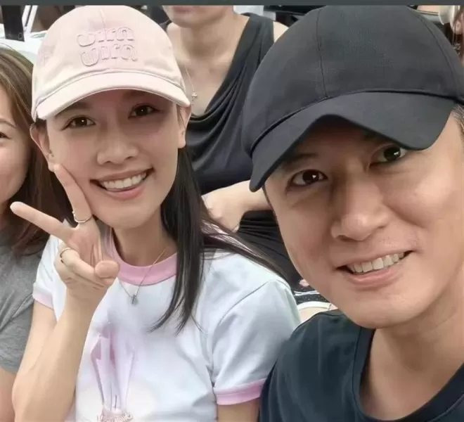 迎娶内娱第一女海王，老实人任重当接盘侠